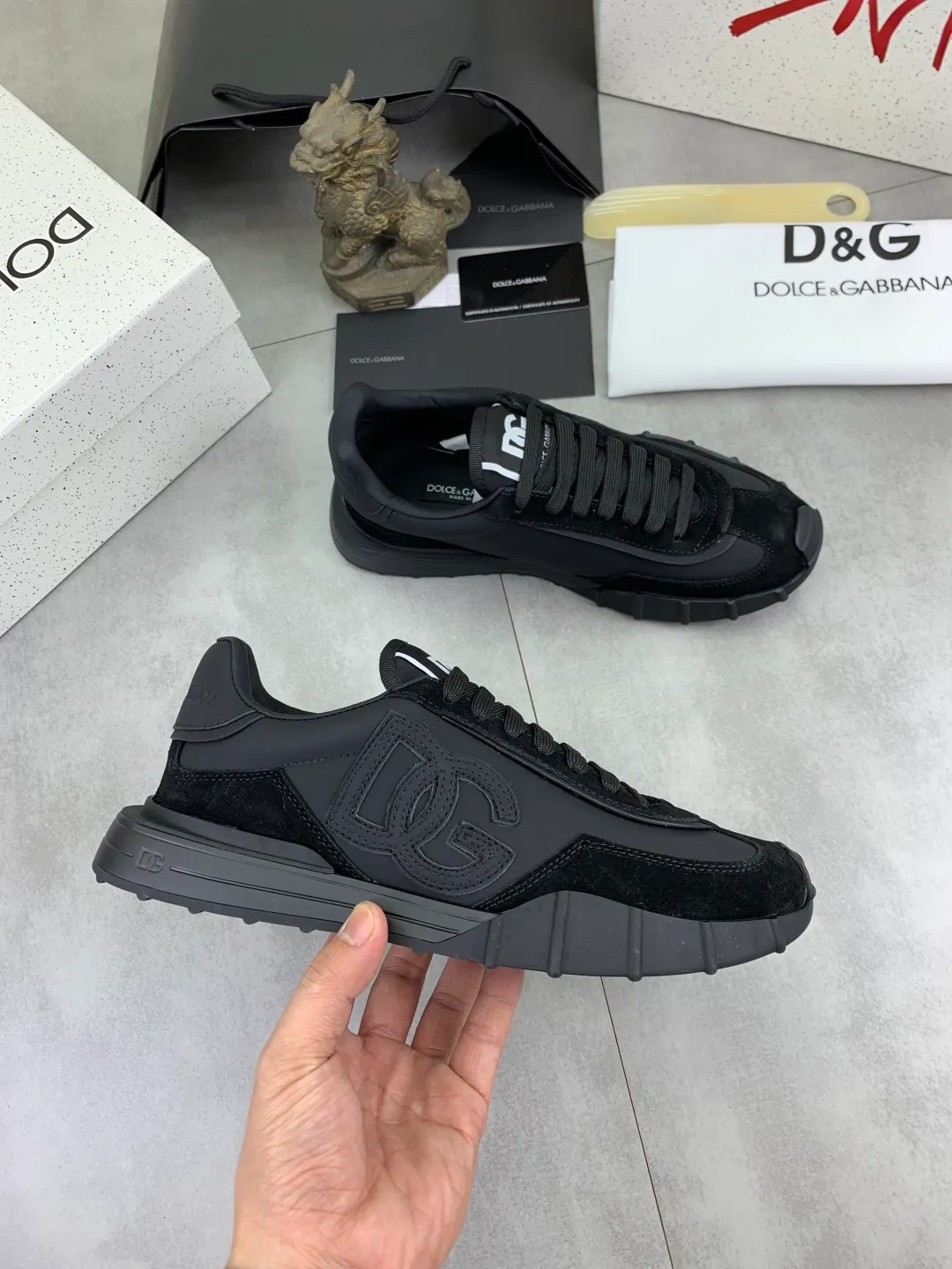 Men's men's shoes 💰P542 💰[New model] The latest hot style, top original quality, the official website synchronizes "DOLCE&GABBANA [Dolce & Gabbana] ~ High quality." The effect is low-top casual DG men's shoes, loved by many celebrities, using high-end imported first-layer calfskin splicing logo design + cowhide feet, simple and elegant, perfectly interpreting the latest inspiration of shoes, integrating classics and fashion, luxury dreams, and fashion. Suitable for drivers, light and comfortable to drive, light and breathable for outdoor travel, high-end quality, trustworthy, 5️⃣color🉑️choice! Code number: 38-46